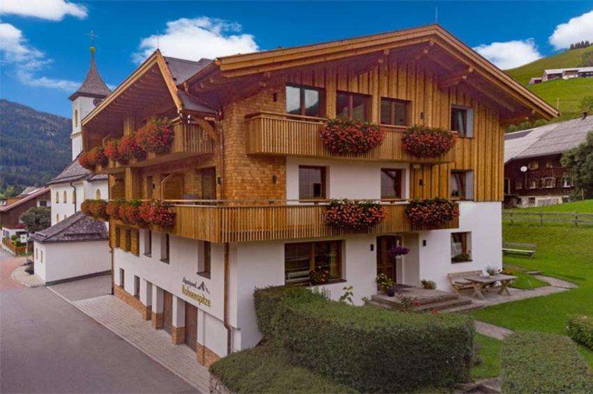 Alpenjuwel Rohnenspitze Hotel Zöblen Exterior foto